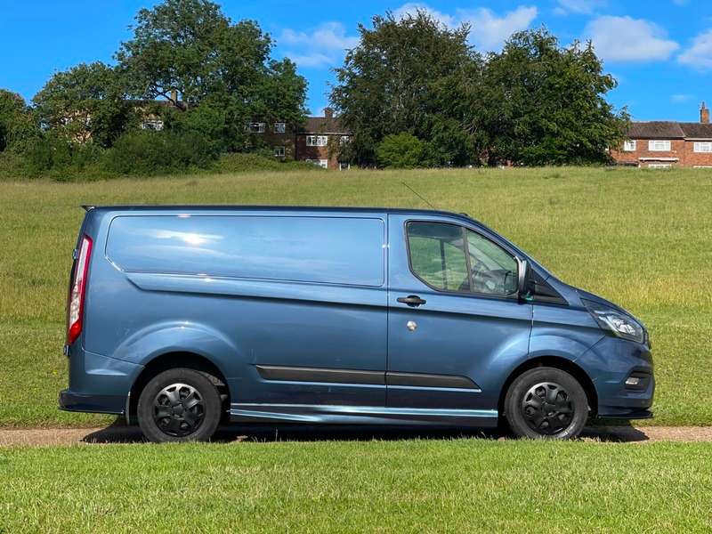 A 2018 FORD TRANSIT CUSTOM 300 TREND P/V L1 H1 A 2018 FORD TRANSIT CUSTOM 300 TREND P/V L1 H1