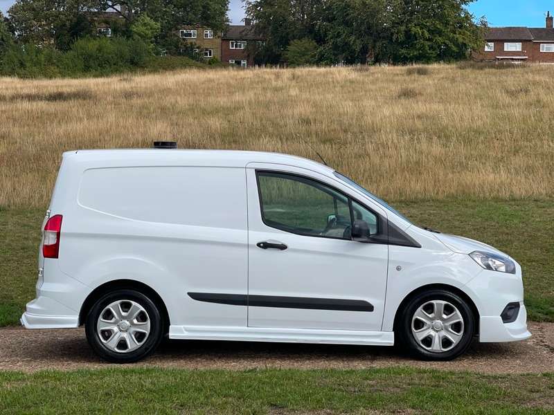 A 2019 FORD COURIER TREND TDCI A 2019 FORD COURIER TREND TDCI