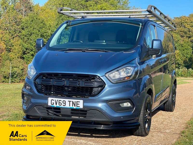 A 2019 FORD TRANSIT CUSTOM 300 LIMITED P/V ECOBLUE A 2019 FORD TRANSIT CUSTOM 300 LIMITED P/V ECOBLUE