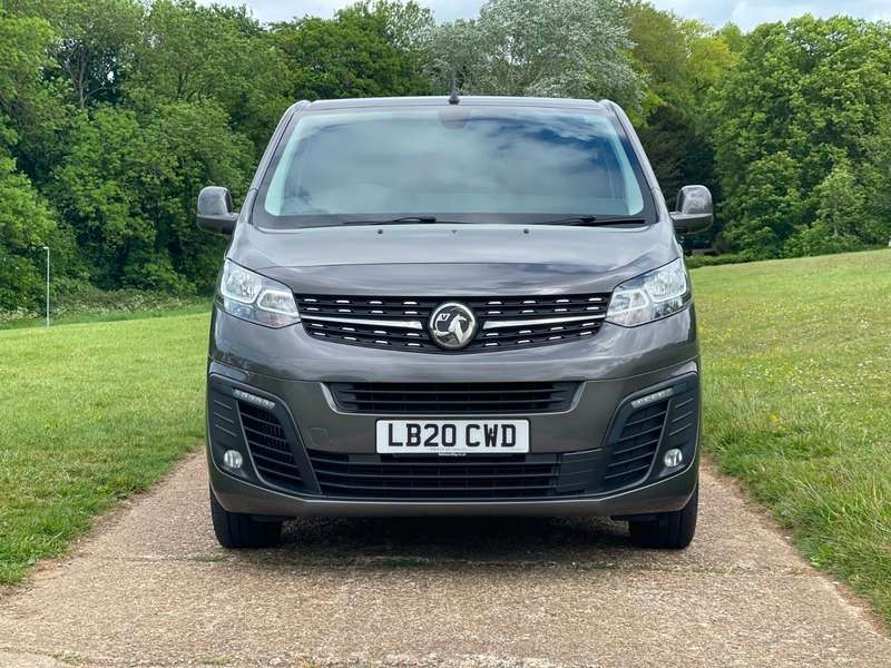 A 2020 VAUXHALL VIVARO L1H1 3100 SPORTIVE S/S A 2020 VAUXHALL VIVARO L1H1 3100 SPORTIVE S/S