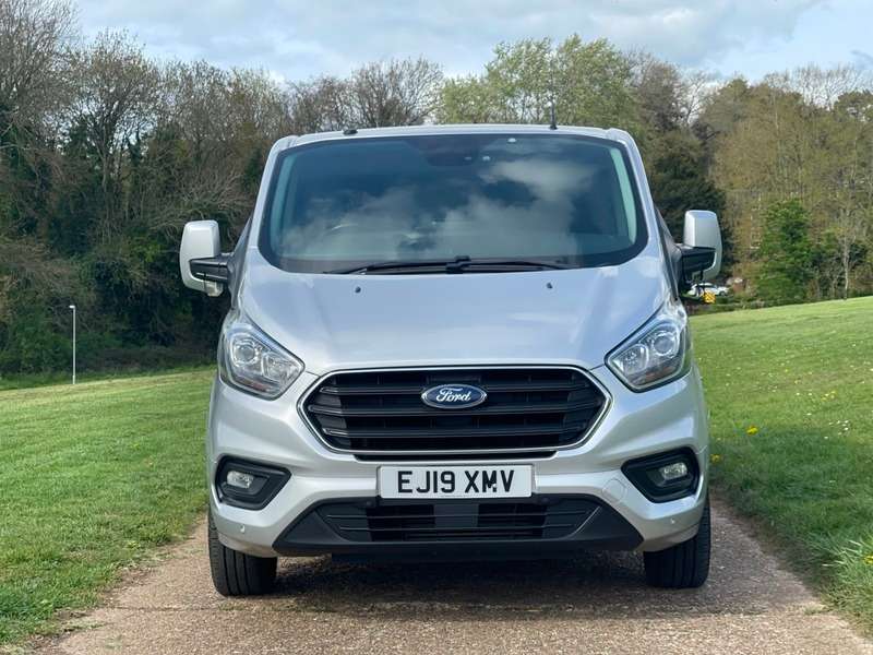 A 2019 FORD TRANSIT CUSTOM 300 LIMITED P/V L1 H1 A 2019 FORD TRANSIT CUSTOM 300 LIMITED P/V L1 H1