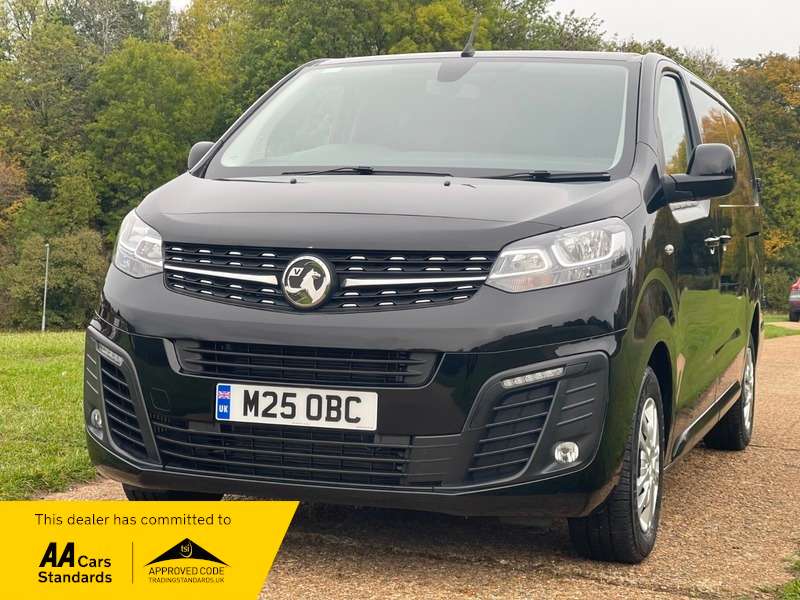 A 2021 VAUXHALL VIVARO L2H1 3100 SPORTIVE S/S A 2021 VAUXHALL VIVARO L2H1 3100 SPORTIVE S/S