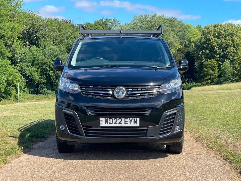 A 2022 VAUXHALL VIVARO L1H1 F3100 SPORTIVE S/S A 2022 VAUXHALL VIVARO L1H1 F3100 SPORTIVE S/S
