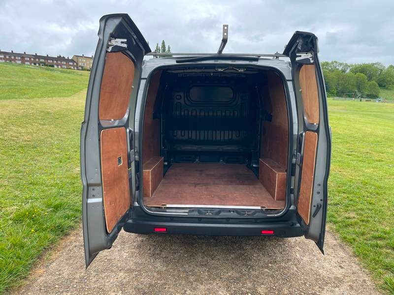 2019 NISSAN NV200 2019 NISSAN NV200