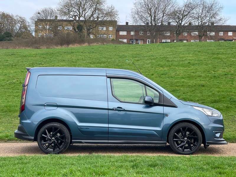 A 2020 FORD TRANSIT CONNECT 200 LIMITED TDCI A 2020 FORD TRANSIT CONNECT 200 LIMITED TDCI