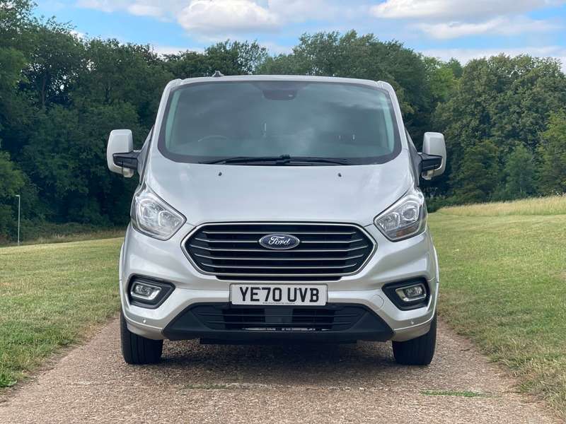A 2020 FORD TOURNEO CUSTOM 320 TITANIUM ECOBLUE A 2020 FORD TOURNEO CUSTOM 320 TITANIUM ECOBLUE