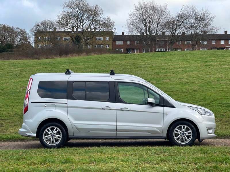 A 2019 FORD TOURNEO CONNECT GRAND TITANIUM TDCI A 2019 FORD TOURNEO CONNECT GRAND TITANIUM TDCI