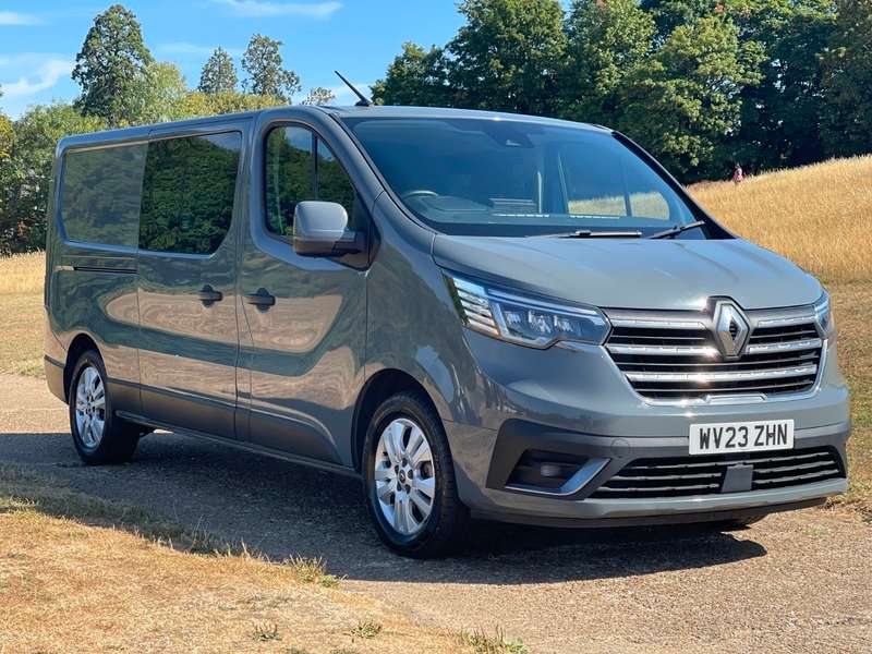 A 2023 RENAULT TRAFIC LL30 SPORT DCI A 2023 RENAULT TRAFIC LL30 SPORT DCI