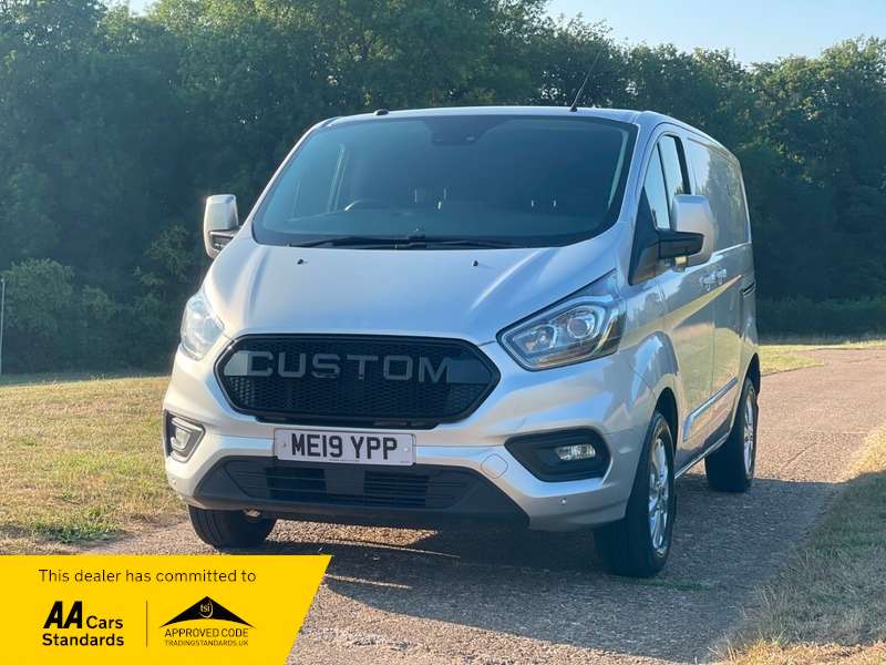 A 2019 FORD TRANSIT CUSTOM 300 LIMITED P/V L1 H1 A 2019 FORD TRANSIT CUSTOM 300 LIMITED P/V L1 H1