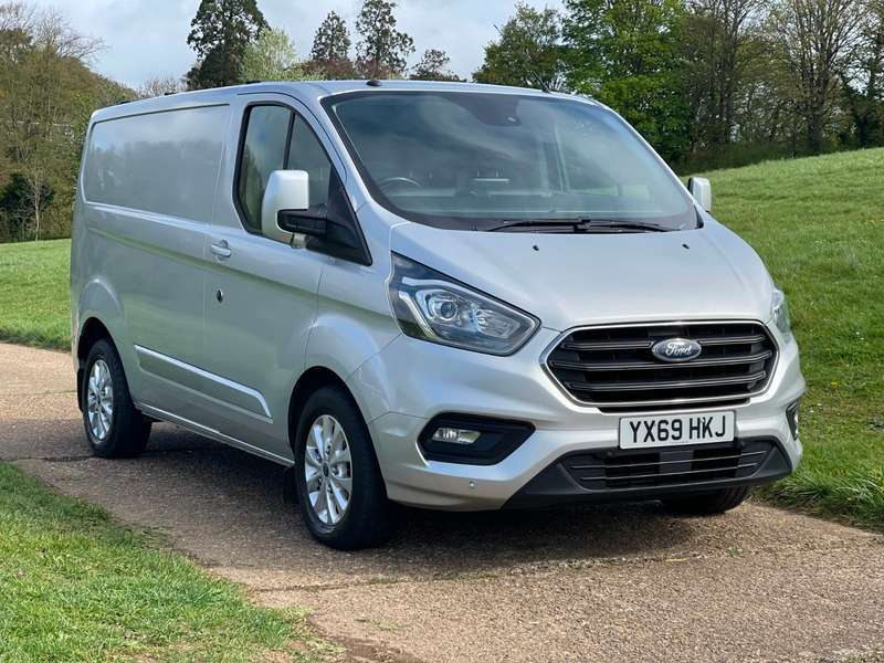A 2019 FORD TRANSIT CUSTOM 280 LIMITED P/V L1 H1 A 2019 FORD TRANSIT CUSTOM 280 LIMITED P/V L1 H1