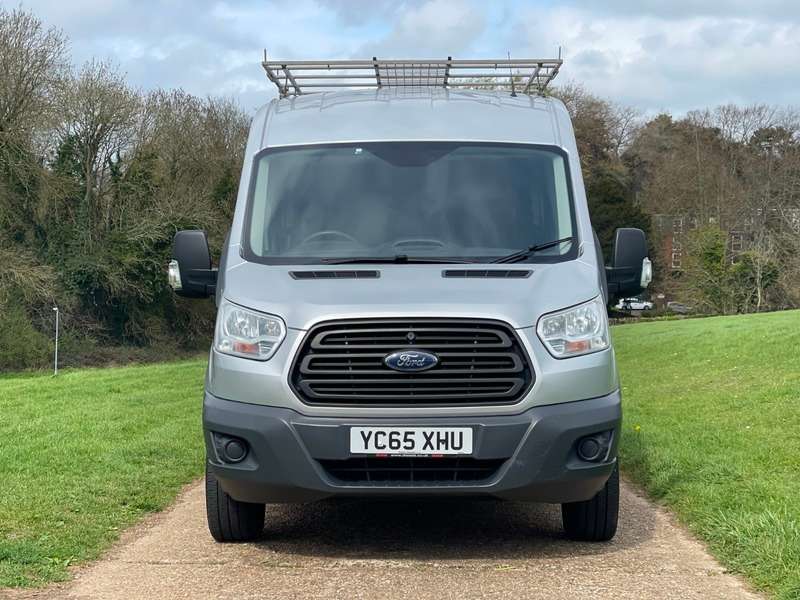 A 2015 FORD TRANSIT 350 L3H2 DCB P/V A 2015 FORD TRANSIT 350 L3H2 DCB P/V
