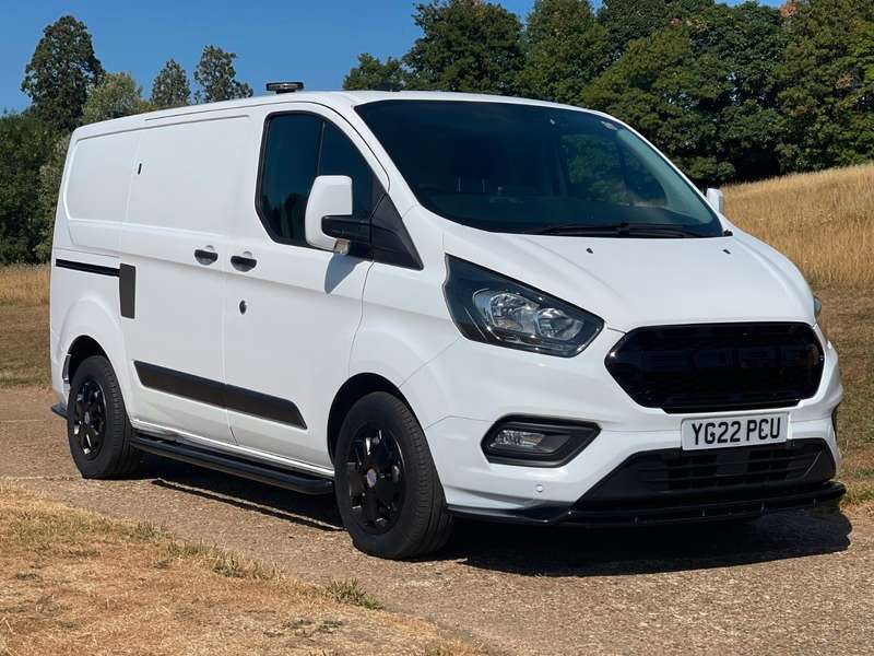 A 2022 FORD TRANSIT CUSTOM 320 LIMITED P/V ECOBLUE A 2022 FORD TRANSIT CUSTOM 320 LIMITED P/V ECOBLUE