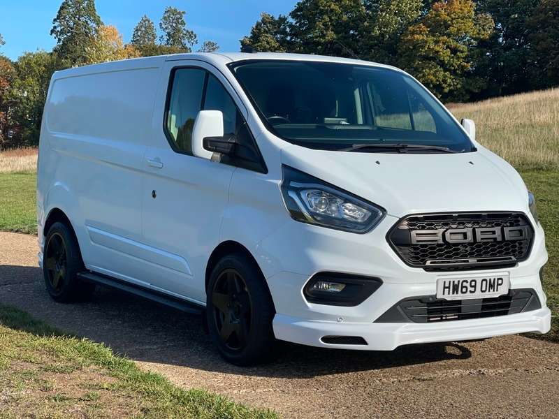 A 2019 FORD TRANSIT CUSTOM 300 LIMITED P/V ECOBLUE A 2019 FORD TRANSIT CUSTOM 300 LIMITED P/V ECOBLUE