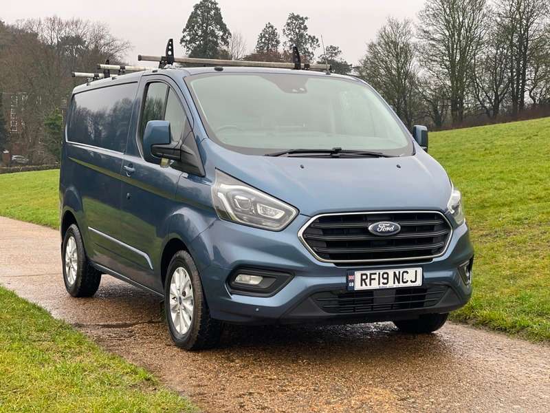 A 2019 FORD TRANSIT CUSTOM 280 LIMITED P/V L1 H1 A 2019 FORD TRANSIT CUSTOM 280 LIMITED P/V L1 H1
