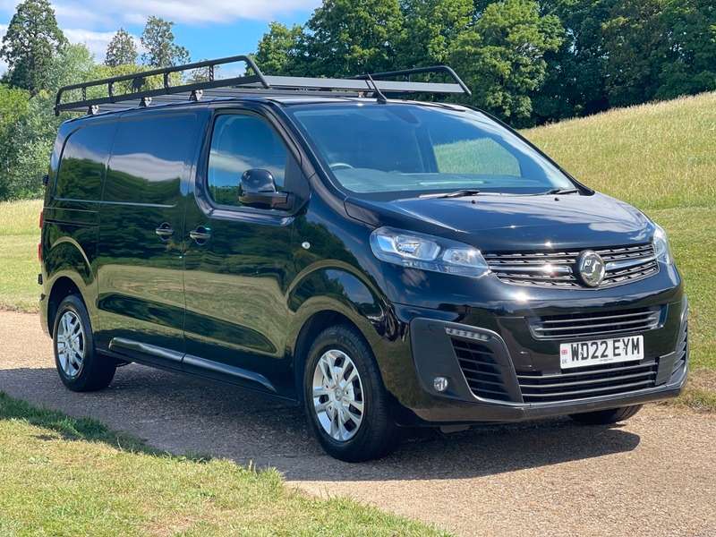 A 2022 VAUXHALL VIVARO L1H1 F3100 SPORTIVE S/S A 2022 VAUXHALL VIVARO L1H1 F3100 SPORTIVE S/S