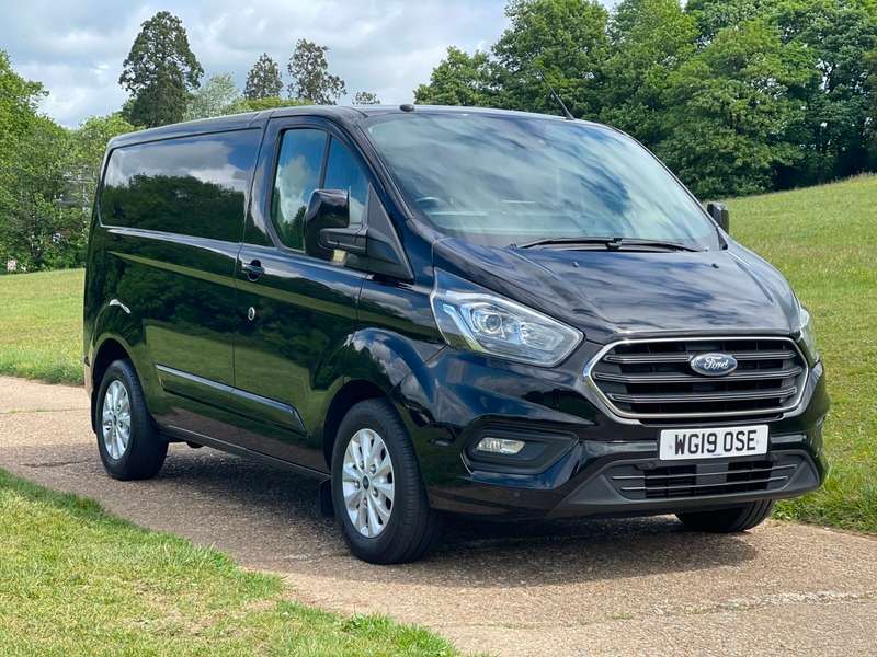 A 2019 FORD TRANSIT CUSTOM 280 LIMITED P/V L1 H1 A 2019 FORD TRANSIT CUSTOM 280 LIMITED P/V L1 H1