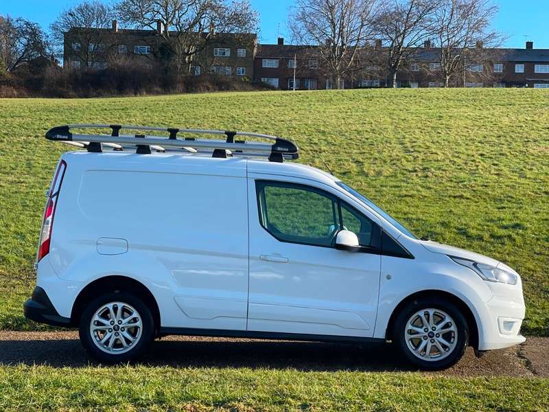 A 2023 FORD TRANSIT CONNECT 240 LIMITED L1H1 P/V ECOBLUE A 2023 FORD TRANSIT CONNECT 240 LIMITED L1H1 P/V ECOBLUE