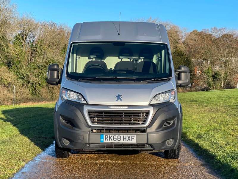 A 2018 PEUGEOT BOXER BLUE HDI 435 L4H2 PROFESSIONAL P/V A 2018 PEUGEOT BOXER BLUE HDI 435 L4H2 PROFESSIONAL P/V