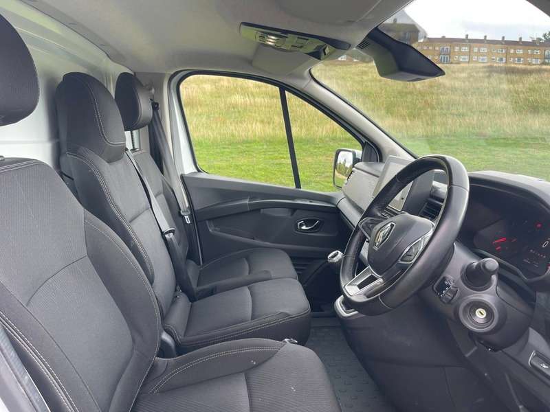 2023 RENAULT TRAFIC 2023 RENAULT TRAFIC