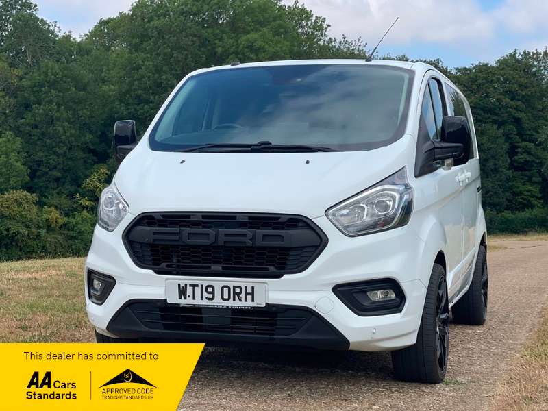 A 2019 FORD TRANSIT CUSTOM 280 LIMITED P/V L1 H1 A 2019 FORD TRANSIT CUSTOM 280 LIMITED P/V L1 H1