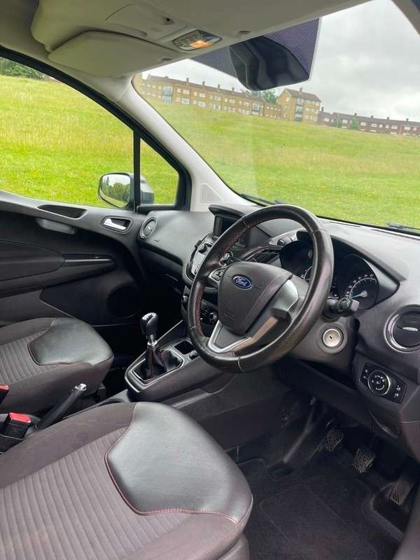2021 FORD COURIER 2021 FORD COURIER