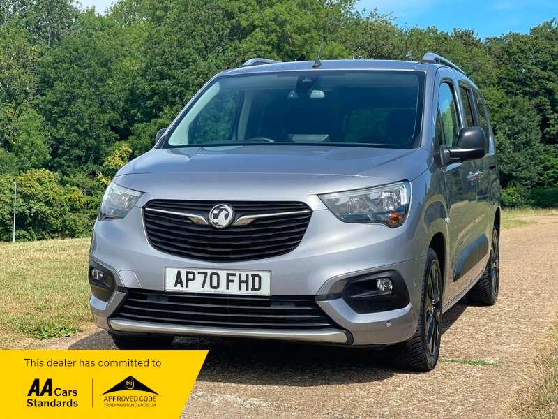 A 2020 VAUXHALL COMBO ELITE XL S/S A 2020 VAUXHALL COMBO ELITE XL S/S
