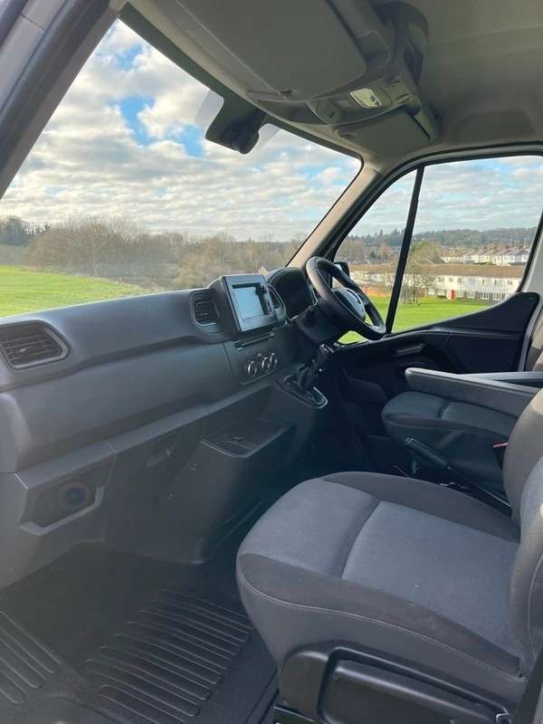 2021 RENAULT MASTER 2021 RENAULT MASTER