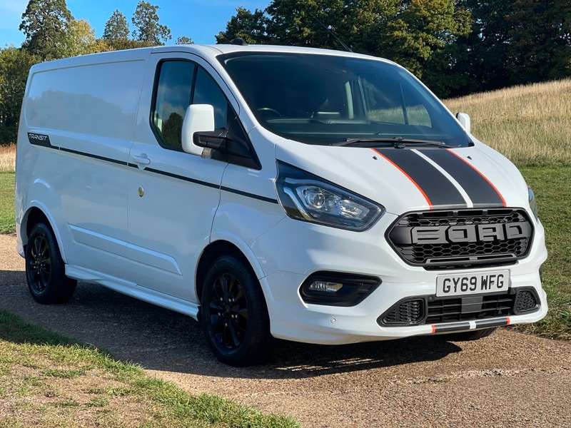 A 2019 FORD TRANSIT CUSTOM 290 SPORT P/V ECOBLUE A 2019 FORD TRANSIT CUSTOM 290 SPORT P/V ECOBLUE