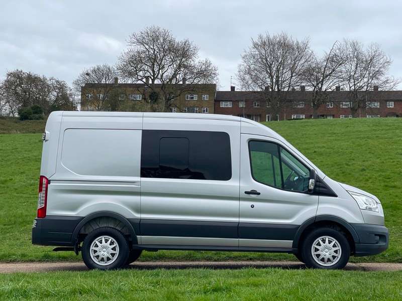 A 2019 FORD TRANSIT 350 L2H2 DCB P/V A 2019 FORD TRANSIT 350 L2H2 DCB P/V
