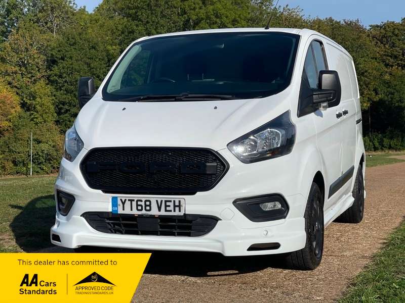 A 2018 FORD TRANSIT CUSTOM 320 BASE P/V L1 H1 A 2018 FORD TRANSIT CUSTOM 320 BASE P/V L1 H1