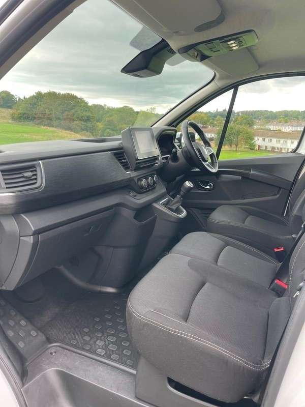 2023 RENAULT TRAFIC 2023 RENAULT TRAFIC