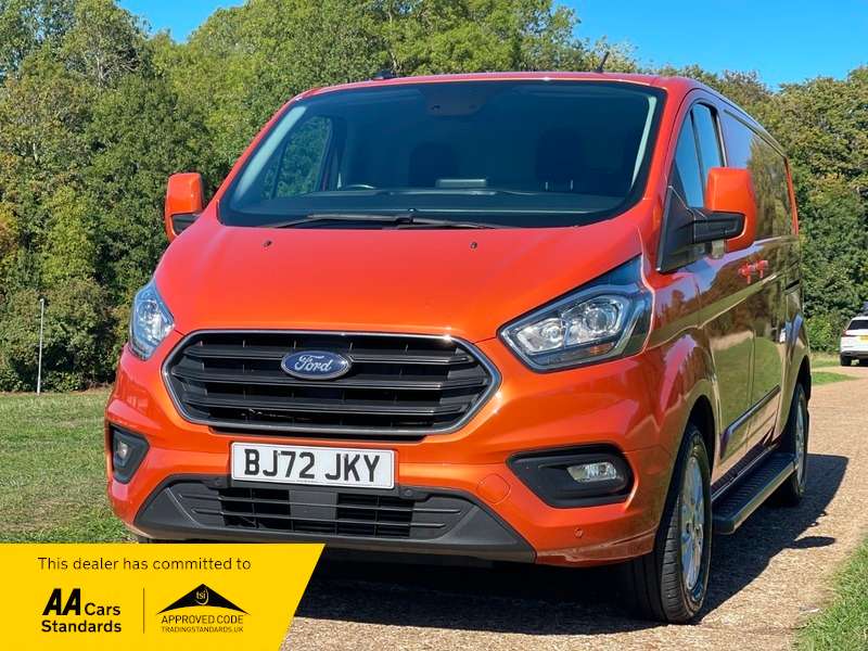 A 2023 FORD TRANSIT CUSTOM 300 LIMITED P/V ECOBLUE A 2023 FORD TRANSIT CUSTOM 300 LIMITED P/V ECOBLUE