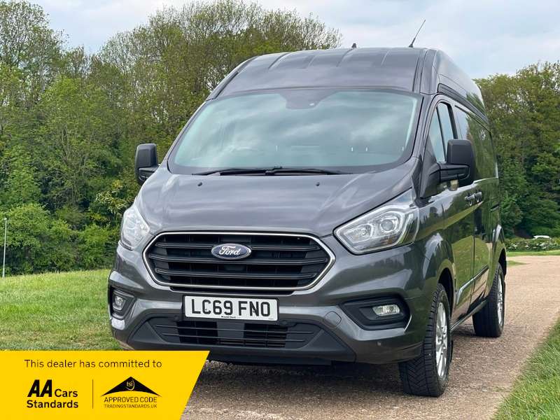 A 2019 FORD TRANSIT CUSTOM 300 LIMITED P/V ECOBLUE A 2019 FORD TRANSIT CUSTOM 300 LIMITED P/V ECOBLUE