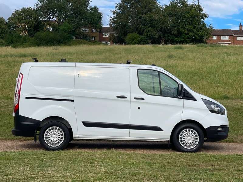 A 2021 FORD TRANSIT CUSTOM 320 LEADER P/V ECOBLUE A 2021 FORD TRANSIT CUSTOM 320 LEADER P/V ECOBLUE
