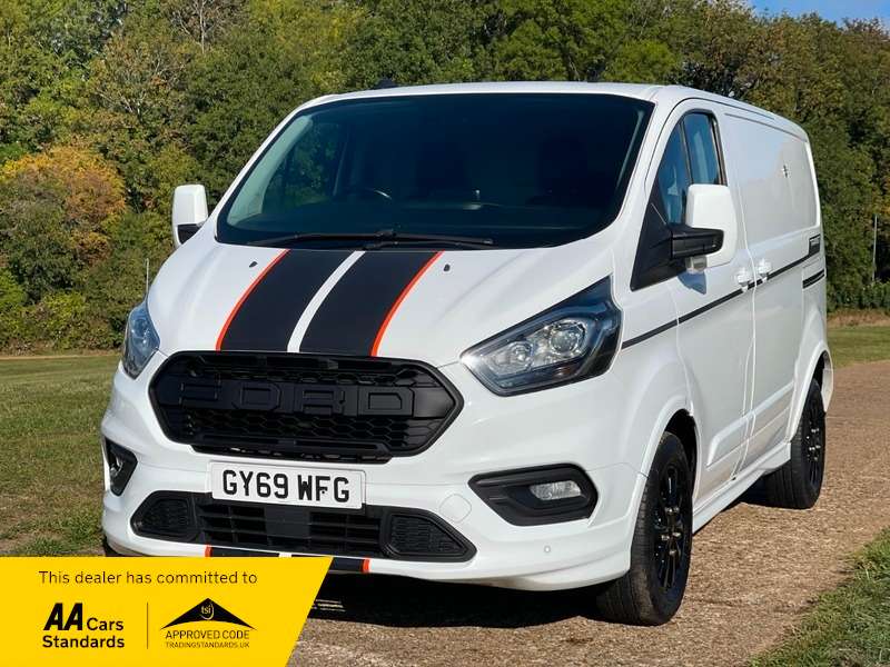 A 2019 FORD TRANSIT CUSTOM 290 SPORT P/V ECOBLUE A 2019 FORD TRANSIT CUSTOM 290 SPORT P/V ECOBLUE
