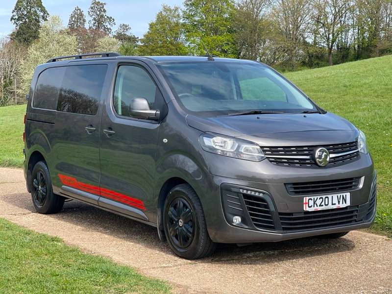 A 2020 VAUXHALL VIVARO L1H1 3100 SPORTIVE S/S DCB A 2020 VAUXHALL VIVARO L1H1 3100 SPORTIVE S/S DCB