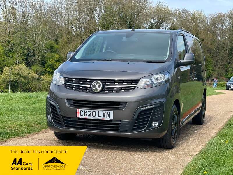 A 2020 VAUXHALL VIVARO L1H1 3100 SPORTIVE S/S DCB A 2020 VAUXHALL VIVARO L1H1 3100 SPORTIVE S/S DCB