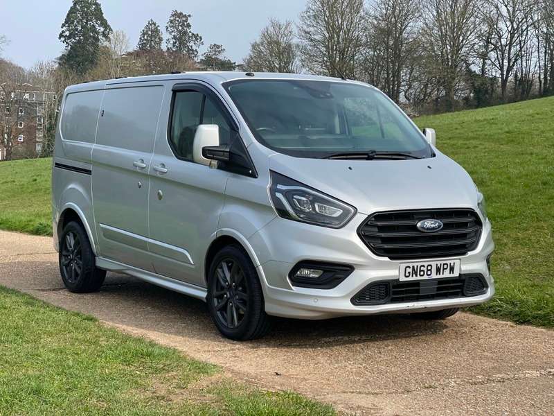 A 2018 FORD TRANSIT CUSTOM 290 SPORT P/V L1 H1 A 2018 FORD TRANSIT CUSTOM 290 SPORT P/V L1 H1