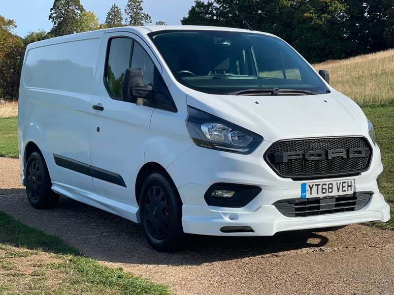 A 2018 FORD TRANSIT CUSTOM 320 BASE P/V L1 H1 A 2018 FORD TRANSIT CUSTOM 320 BASE P/V L1 H1