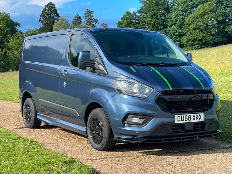 A 2018 FORD TRANSIT CUSTOM 300 TREND P/V L1 H1 A 2018 FORD TRANSIT CUSTOM 300 TREND P/V L1 H1