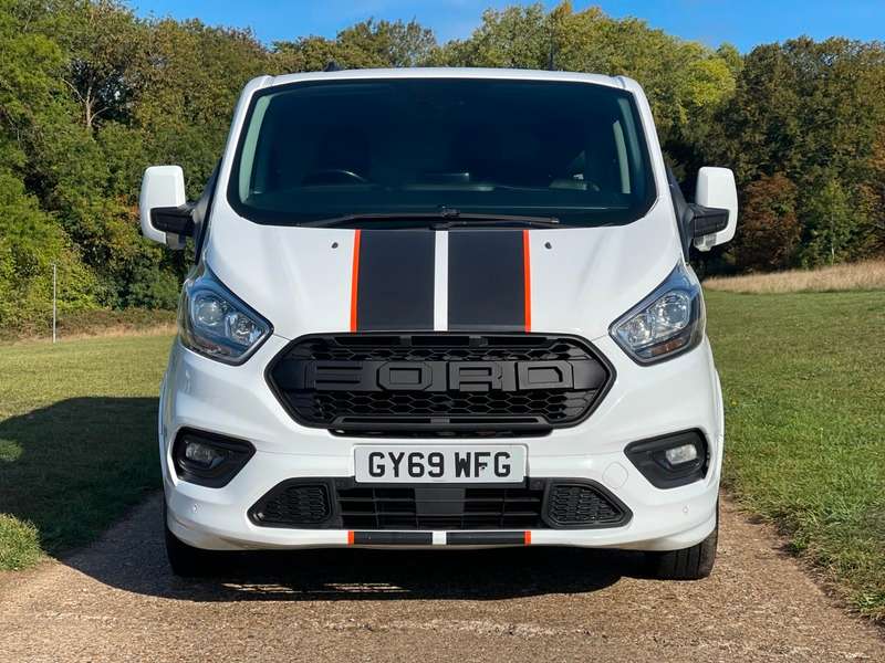 A 2019 FORD TRANSIT CUSTOM 290 SPORT P/V ECOBLUE A 2019 FORD TRANSIT CUSTOM 290 SPORT P/V ECOBLUE
