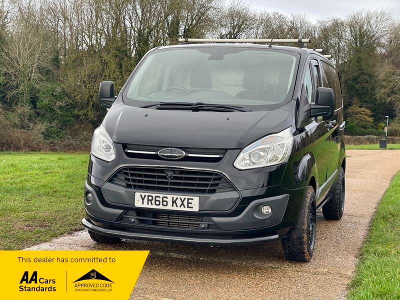 A 2016 FORD TRANSIT CUSTOM 270 TREND LR P/V A 2016 FORD TRANSIT CUSTOM 270 TREND LR P/V