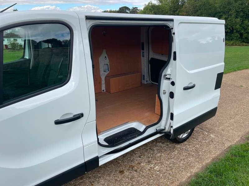 2023 RENAULT TRAFIC 2023 RENAULT TRAFIC