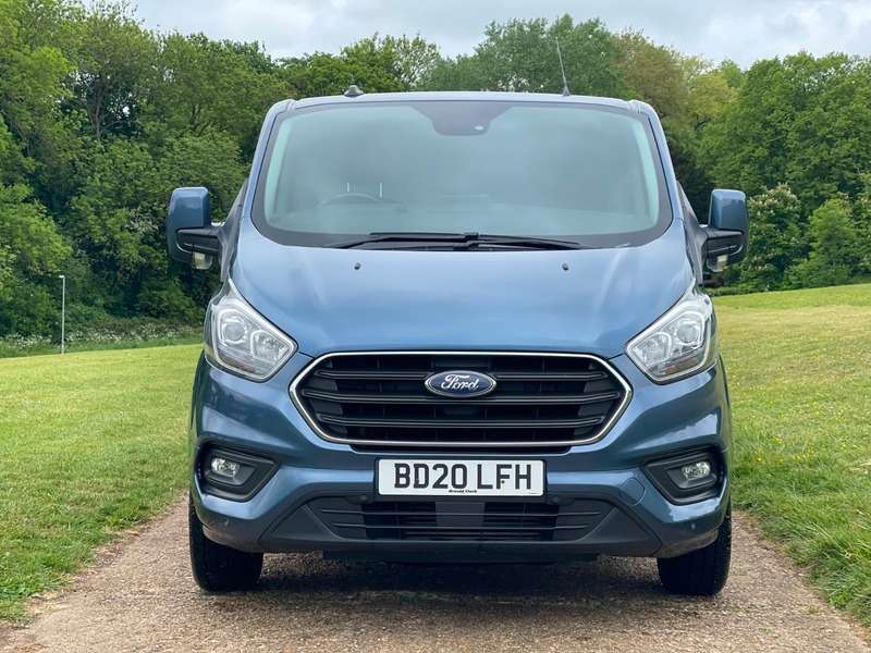 A 2020 FORD TRANSIT CUSTOM 300 LIMITED P/V ECOBLUE A 2020 FORD TRANSIT CUSTOM 300 LIMITED P/V ECOBLUE