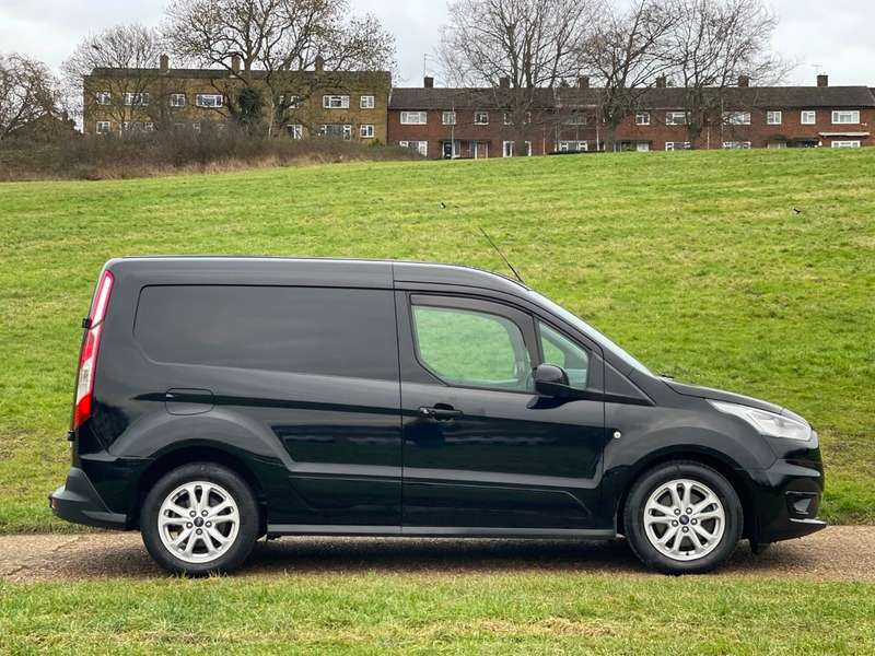 A 2018 FORD TRANSIT CONNECT 200 LIMITED TDCI A 2018 FORD TRANSIT CONNECT 200 LIMITED TDCI