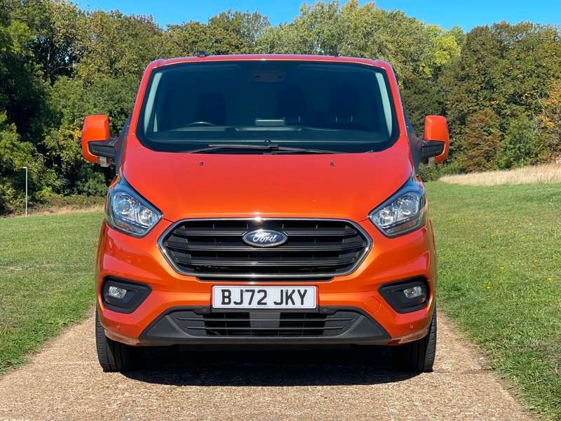A 2023 FORD TRANSIT CUSTOM 300 LIMITED P/V ECOBLUE A 2023 FORD TRANSIT CUSTOM 300 LIMITED P/V ECOBLUE