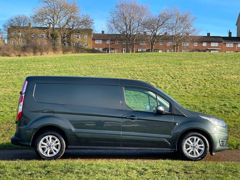 A 2018 FORD TRANSIT CONNECT 240 LIMITED TDCI A 2018 FORD TRANSIT CONNECT 240 LIMITED TDCI