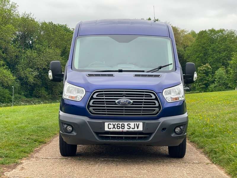 A 2018 FORD TRANSIT 350 L3H2 DCB P/V A 2018 FORD TRANSIT 350 L3H2 DCB P/V