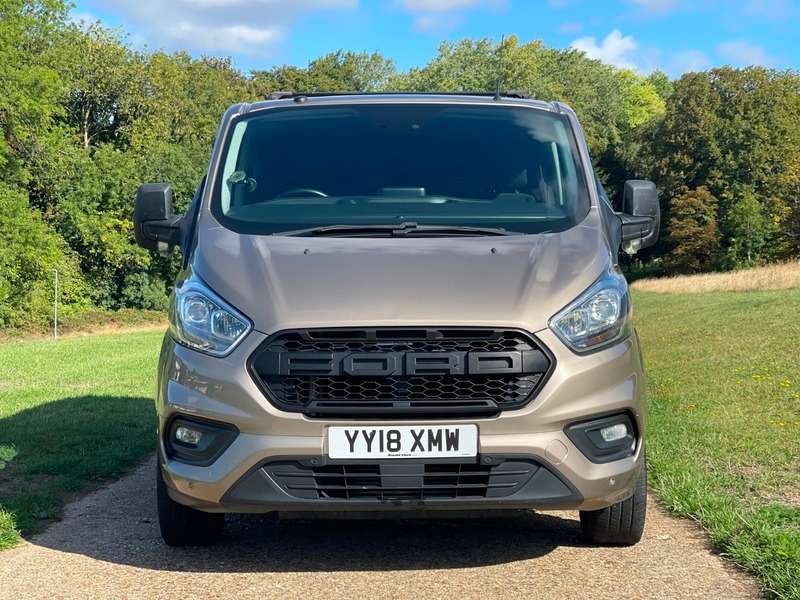 A 2018 FORD TRANSIT CUSTOM 320 LIMITED DCIV L1 H1 A 2018 FORD TRANSIT CUSTOM 320 LIMITED DCIV L1 H1