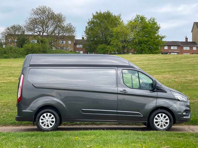 A 2019 FORD TRANSIT CUSTOM 300 LIMITED P/V ECOBLUE A 2019 FORD TRANSIT CUSTOM 300 LIMITED P/V ECOBLUE
